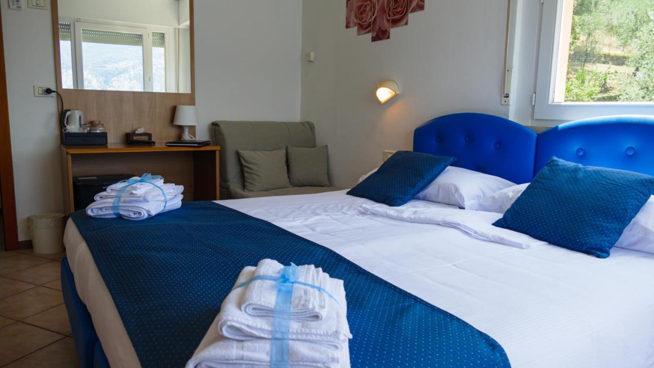 Hotel Casa Marinella Malcesine Dış mekan fotoğraf