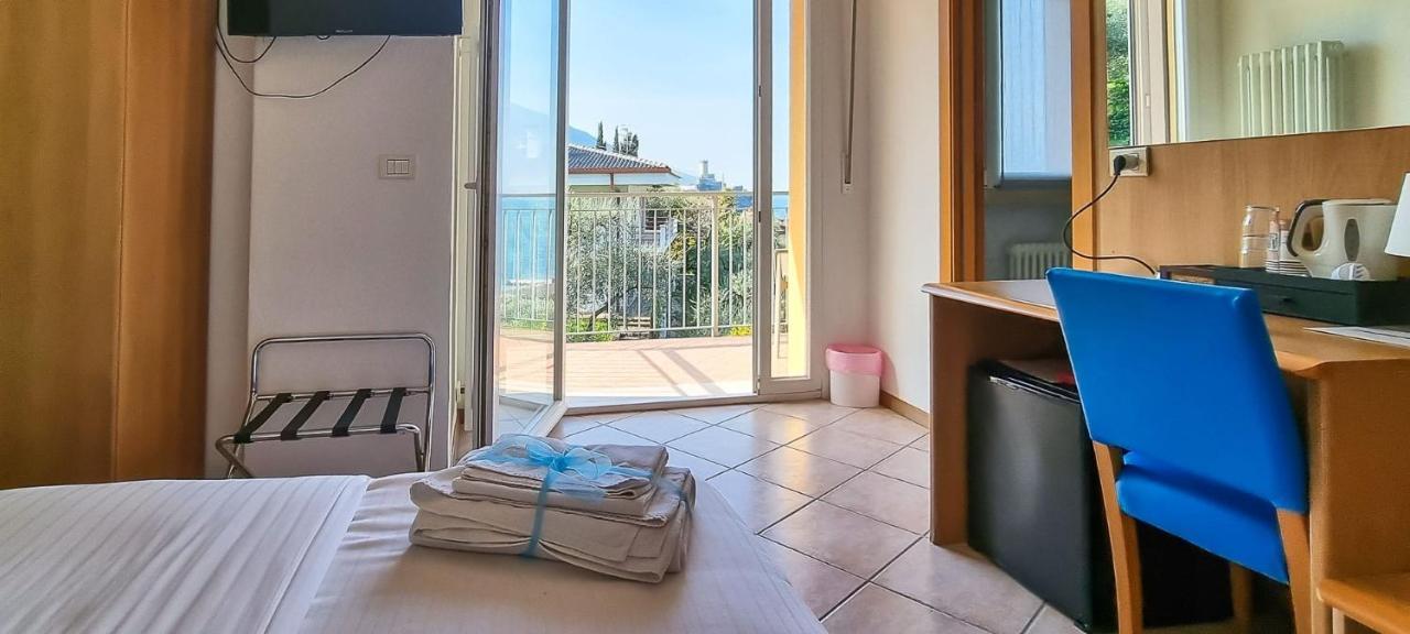 Hotel Casa Marinella Malcesine Dış mekan fotoğraf