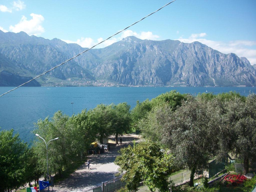 Hotel Casa Marinella Malcesine Dış mekan fotoğraf