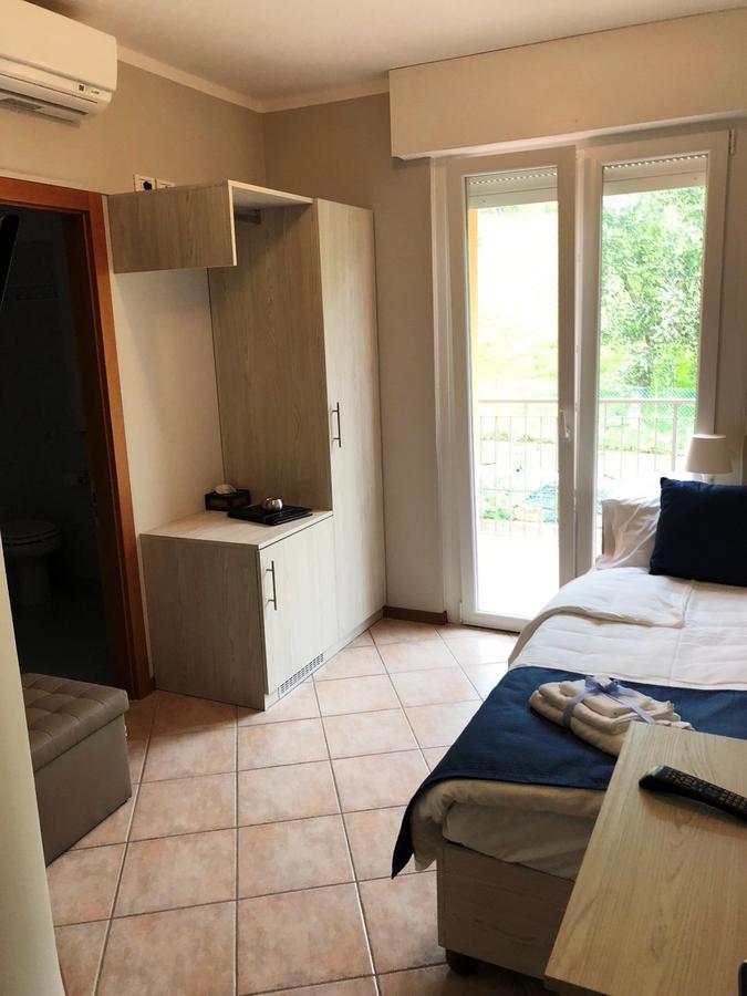 Hotel Casa Marinella Malcesine Dış mekan fotoğraf