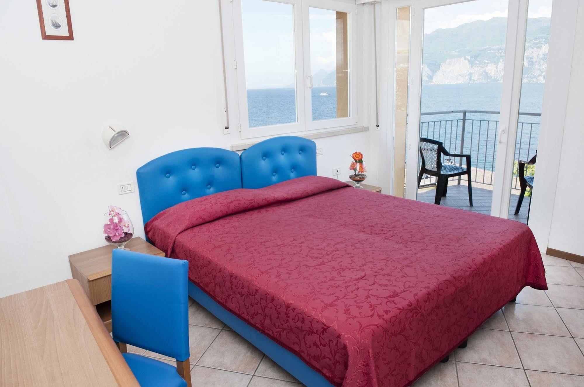 Hotel Casa Marinella Malcesine Dış mekan fotoğraf